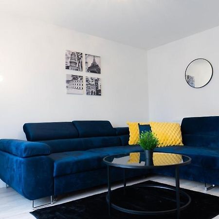 Villa Stylish House With Private Parking Glasgow Exterior foto